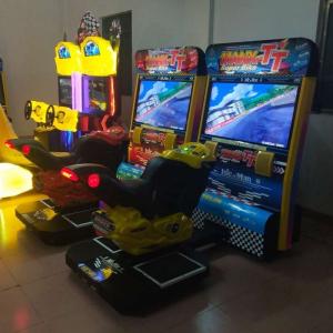 Plastic Moto Racing Game Machine 2200*2500*2500mm Cool Coin Operated Driving