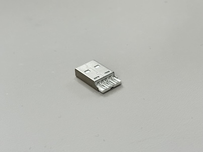 Quality High-Performance USB 2.0 AM Connector | Integrated White Housing | Gold-Flash Contacts | Bright-Nickel Shell | Wire-Solder Type for sale