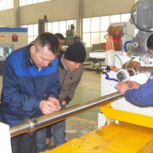 Buy cheap 50Hz / 60Hz Vee Wedge Wire Screen Machine 25 Cartridges Micron For Making Filter Pipes from wholesalers