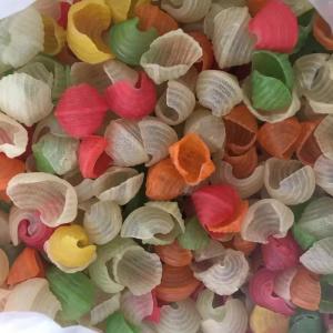 Uncooked Dried Red Pellet Potato Chips Puffed Food Made from Normal Yellow