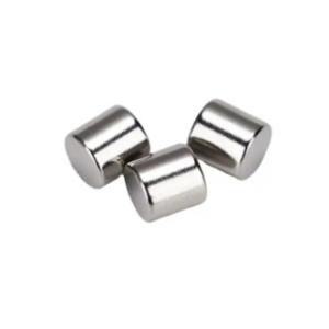 China Powerful Diametric Cylinder Magnets N52 Silver Coating Sample Available on sale