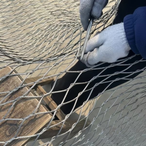 Quality Ss Cable Inter Woven Rope Mesh For Safety Barries for sale