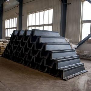 V Type Arch NBR Rubber Fenders For Docks Protection Pianc 2002