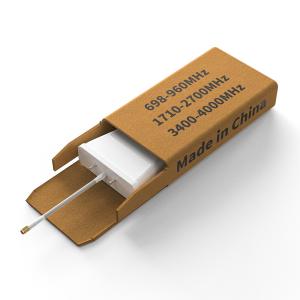 50Ω Input Impendence 25dBi 698-2690MHz 4G/LTE MIMO Panel Antenna with 210*210