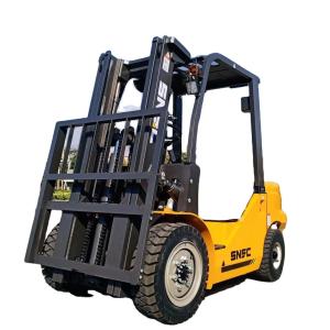 Buy cheap 3.5ton 4ton 5ton Capacity Rough Terrain Off Road Wheel Loader with Side Shift by CHAOSHUN from wholesalers