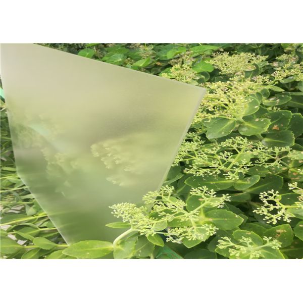 Quality Clear Tempered Solar Glass Ultra White High Transmittance Solid Structure for sale