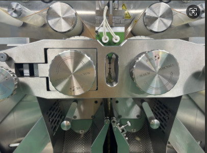 Round Capsule Size Softgel Capsule Encapsulation Machine JL150III For Pharmaceutical Manufacturing