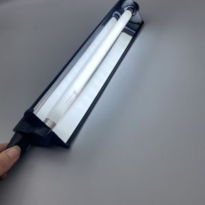 Desert 5.0 UVB T5 Lamp High-Output T5 HO Reptile UVB Light Kit 8W 12 inches