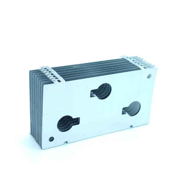 Spraying Surface Processing OEM Aluminum Extrusions Profile CNC Machining Silver