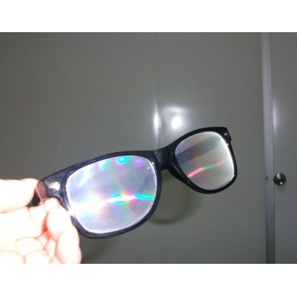 Quality colorful disposable 3d fireworks glasses PC black plastic frame for sale