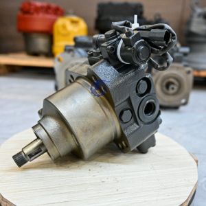 Buy cheap Fan Motor 708-7S-00352 For Komatsu D65EX-15/16 D65PX-15 D65WX-15/16 D85EX-15 from wholesalers