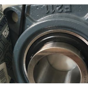 Buy cheap Zinc Alloy Pillow Block Ball Bearing Ultra Clean With Housing UCFCS209-26 from wholesalers