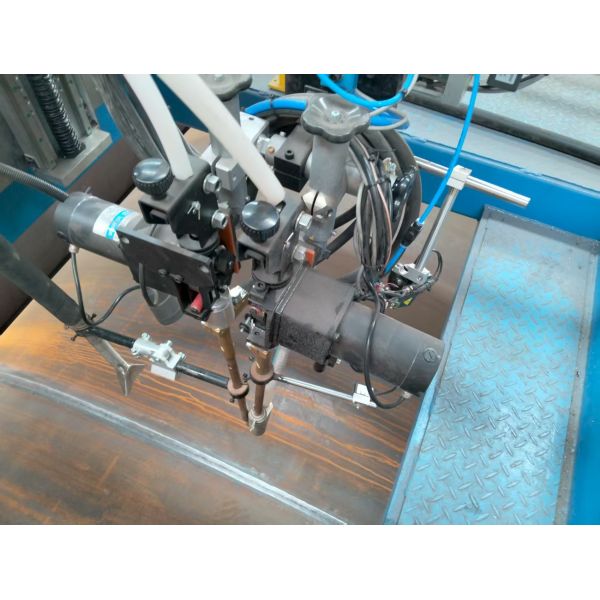 Buy cheap Double platformsdouble Type Flexible Combination for Welding Automatic Manipulator and MIG/MAG Welding Method from wholesalers