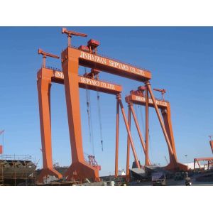 40M Span Portal Gantry Shipyard Cranes With Rigid Outrigger box girder