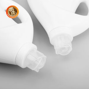Semi Transparent Detergent Plastic Bottles With Screw Cap