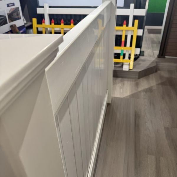 Quality Low Maintenance White Vinyl Fence Boards Column 2590mm Water Proof for sale