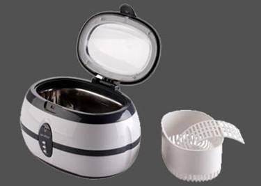 Quality Q-Switched ND YAG Gray Tattoo Removal Laser Machines Digital Ultrsonic Cleaner for sale