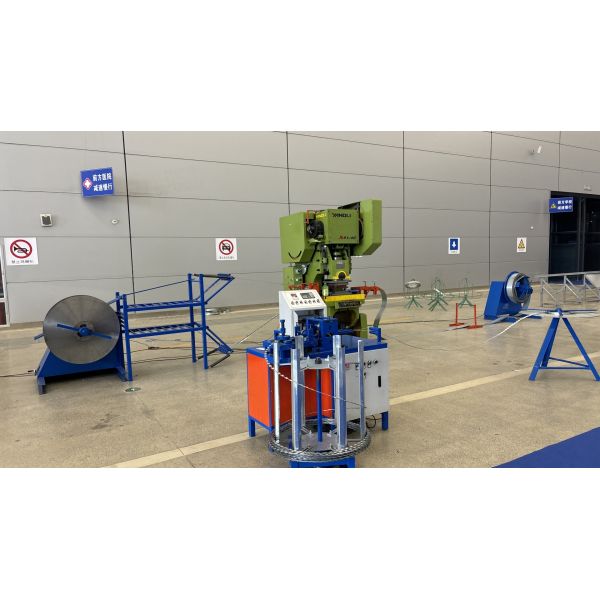 Buy cheap Durable Double Strand Barbed Wire Machine High Output from wholesalers