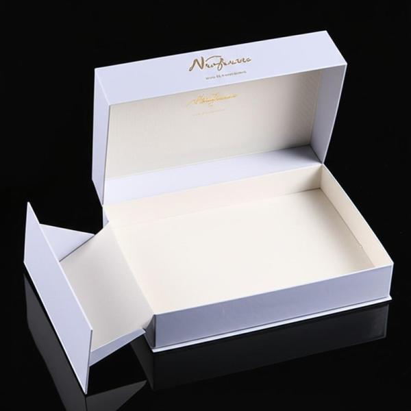Matte Lamination Surface Handling Gift Box Container with Hot Stamping Spot UV