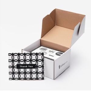White Cardboard Packaging Box Small protective varnish for retail