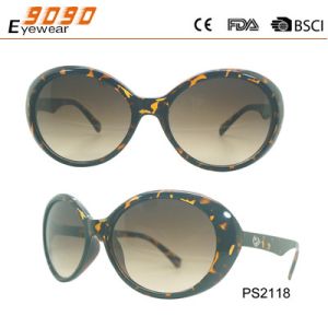 Buy cheap 2018 hot sale style   sunglasses with UV 400 protection lens ,made of plastic from wholesalers