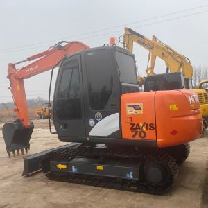 Buy cheap Japan Brand Used Hitachi Zx 70 Excavator 7 Ton Secondhand Crawler Digger For Home Using、 from wholesalers