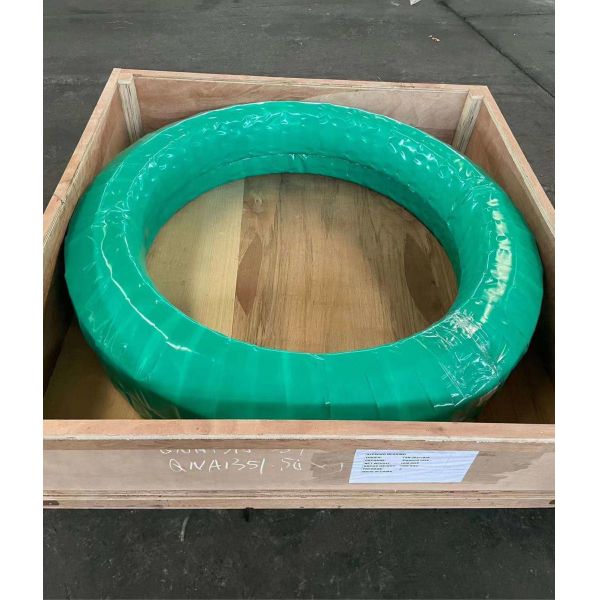 Quality 81N9-01020  SLEWING BEARING SLEWING RING  EXCAVATOR  R320 R330 for sale