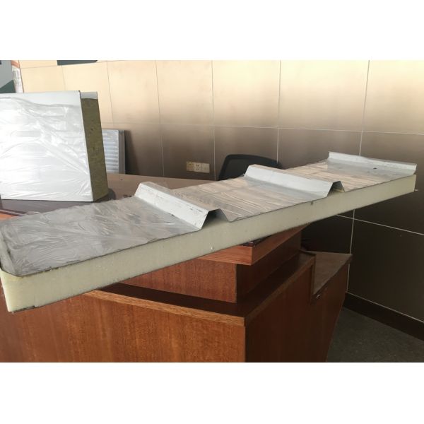 Quality Warehouse Insulated Metal Roof PUR Foam PU Sandwich Panel for sale
