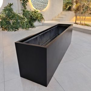 Matte Garden Fiberglass Flower Pots Black Color For Outside