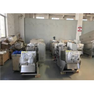 Buy cheap Automatic Cassava Screw Press Dewatering Machine Solid Liquid Separator from wholesalers