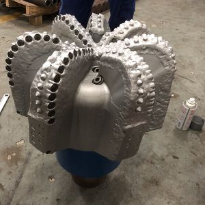 Buy cheap Drilling Tool 17-1/2 Inch PDC Diamond Bit from wholesalers