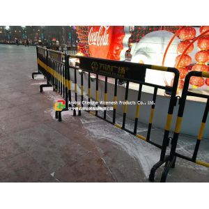 Customized Steel Pipe Fence / Railing , Roads Galvanized Steel Fence