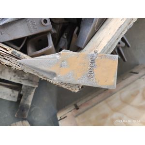 China TIG  J200 Small Excavator Twin Tiger Tooth 1U3202 1U3202T 1U3202WT For J200 on sale