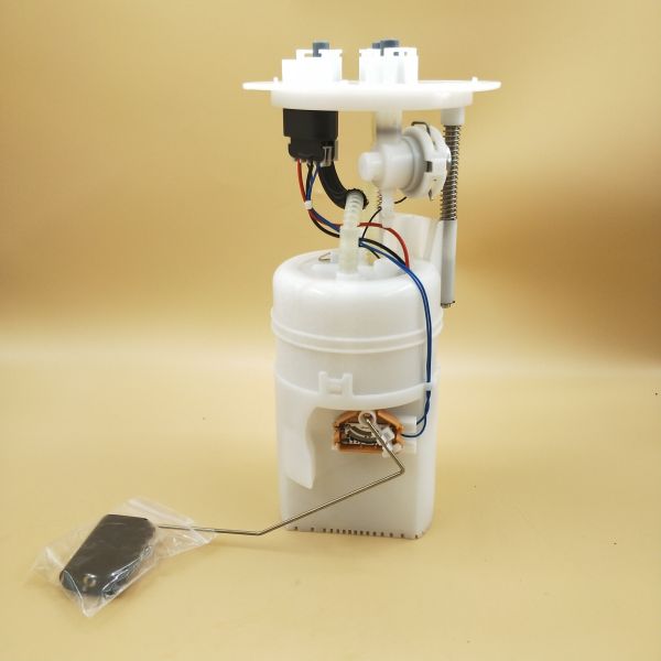 1136000126 Fuel Pump And Housing Assembly For Geely Vision British SC7 , Seaview