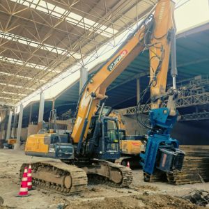 Buy cheap Side Grip Excavator Mounted Hydraulic Vibro Hammer - Space-Saving & High Efficiency For Narrow Construction Projects from wholesalers