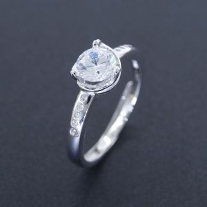 China Luxurious Sterling Silver CZ Halo Ring Silver 925 One Stone For Wedding Bridal on sale