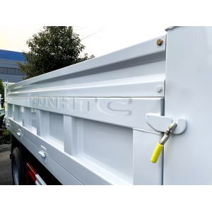 Buy cheap Sinotruk Howo 4X2 Light Duty Commercial Trucks 10 - 15 Tons from wholesalers