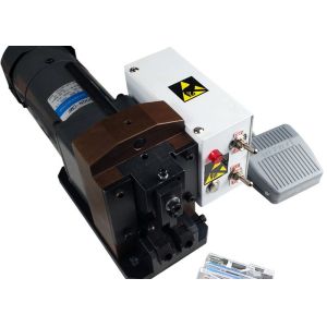 Buy cheap SGS Wire Terminal Crimping Machine , AC220V Connector Crimping Machine from wholesalers