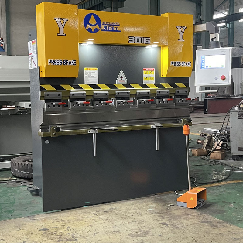 30T 1600MM CNC Hydraulic Press Brake Bending Folding 220v