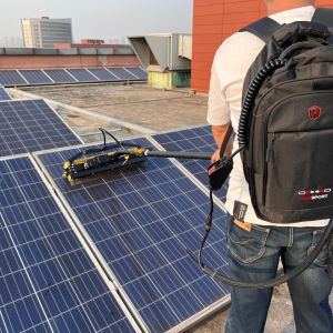 Buy cheap Solar Cleaning Kit with Electric Rolling Brush and 7.5 Meter Handle Customized Request from wholesalers