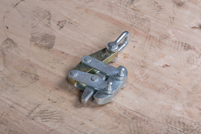 Buy cheap Heavy-Duty Wire Pulling Grip with 50-200 KN Rated Load for Anti-Twist Steel Rope and Cable Tensioning from wholesalers