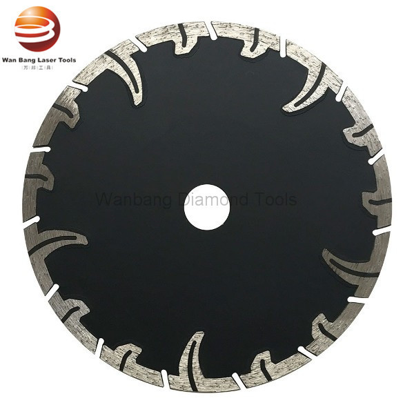 Quality Sintered Turbo Concrete Cutting Saw Blade With Triangle Protective Teeth for sale