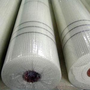 Buy cheap 5x5mm 160g 1900N Tensile Strength Alkali Resistant Fiberglass Mesh from wholesalers