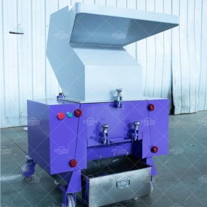 Low Speed Plastic Crusher with 220V/380V/415V/600V Voltage and 1000-1300 kg/h