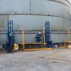 Buy cheap Intelligent tank lifting jack based on screw drive from wholesalers