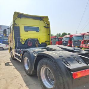 Buy cheap 430hp Used Tractor Trailer Sinotruk Howo C7 10 Wheels from wholesalers