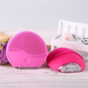 Silicone Vibrating Waterproof Facial Cleansing Face brush Massager with USB