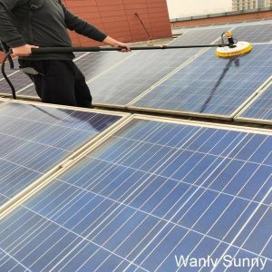 Single-Disc Solar Panel Cleaning Machine with Lithium Battery-Powered Brush on