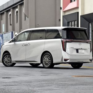 Buy cheap Car Entertainment System Equipped Trumpchi M8 6 7 Seats Gasoline Petrol Hybrid Mpv Car 2.0T Displacement from wholesalers