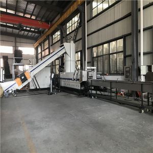High Efficiency 200kg/Hr PP/PE Plastic Pelletizing Recycling Machine with 12